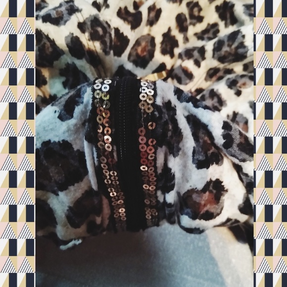 Leopard 3/4 sleeve zip hoodie - Picture 5 of 5